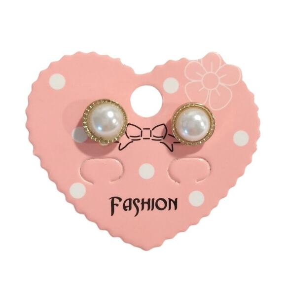 Cream Pearl Small Stud Earrings Dainty Posts Gold Tone Women Girl Jewelry Lot - Picture 1 of 4